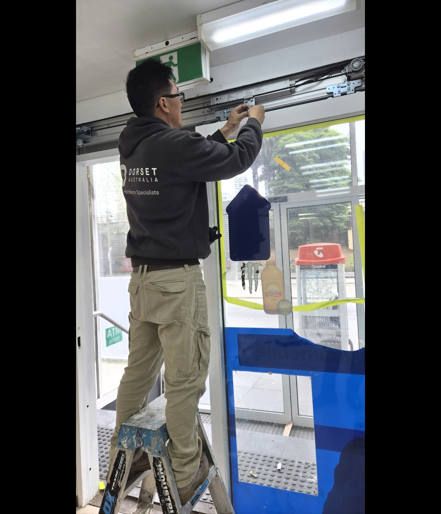 Electrical & Fixtures